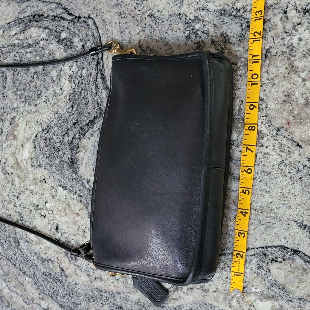 Coach Vintage Crossbody Bag - Picture 10 of 15